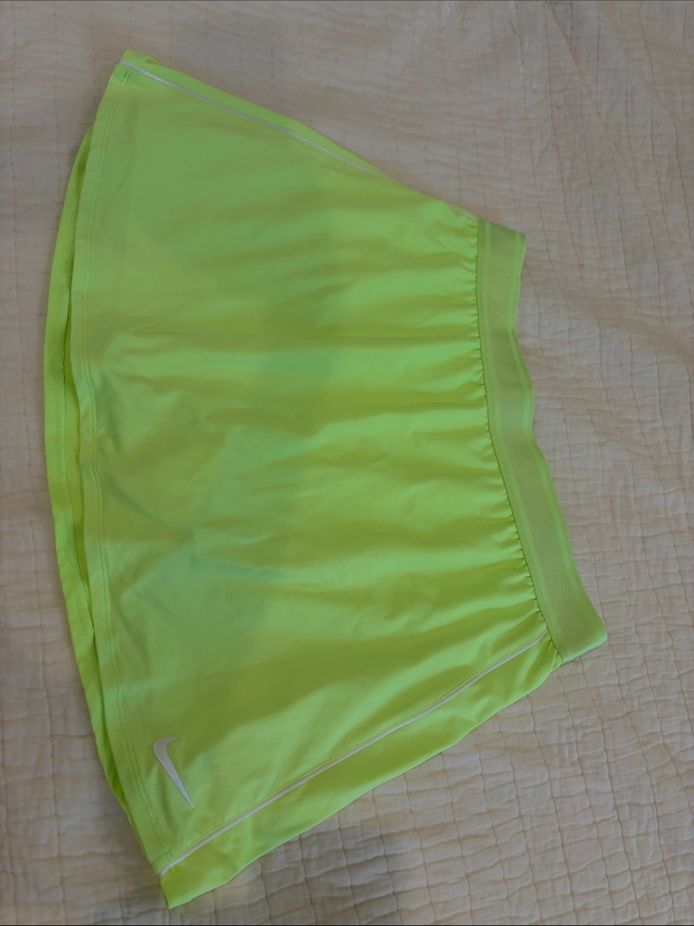 Nike Women’s Neon Yellow Tennis Skirt. Excellent condition. Size Large tall/long